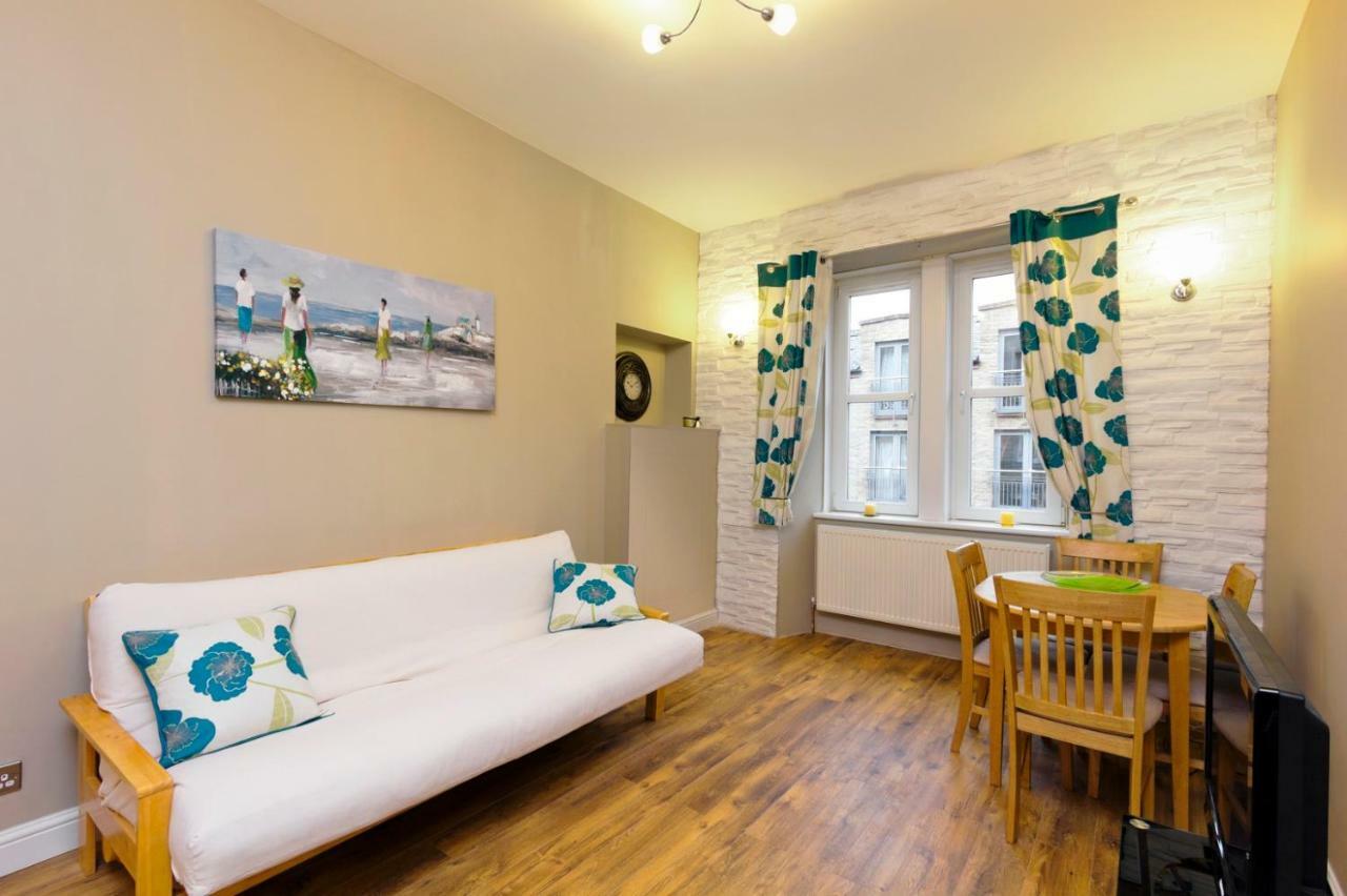 אדינבורו Stylish Apartment Near Royal Mile מראה חיצוני תמונה