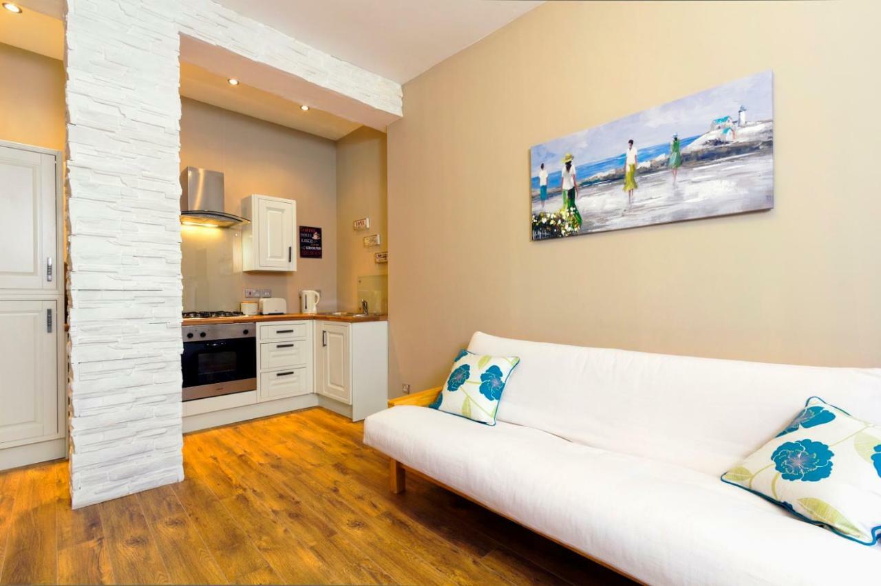 אדינבורו Stylish Apartment Near Royal Mile מראה חיצוני תמונה